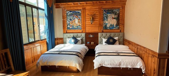 Jixiang Zangzhai Hot Spring Homestay Hotels in Batang