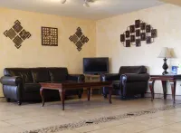 Tree Inn & Suites Albuquerque