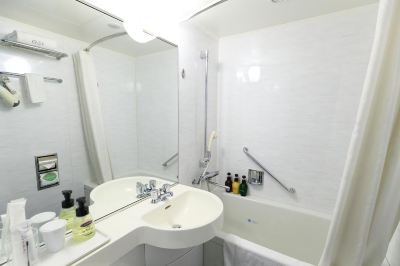 本館ツインルーム禁煙　トレ ホテルエミシア東京立川の写真