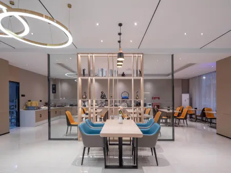 Tuke Resort Hotel (Zhangjiagang Tangqiao RT-Mart) Отели рядом с достопримечательностью «luyuanguzhen»