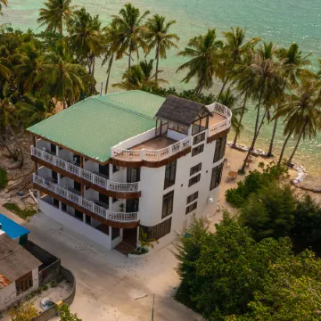 Heron Beach & Spa