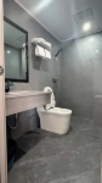 瀘県鉑金世家ビジネスホテル