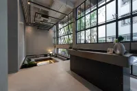 Ex2 Hotel
