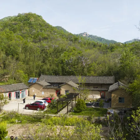 Luoshan Jilong Village Taoyuan Residence