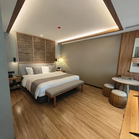 Dengfeng Zhongzhou Intermega Shaolin Hotel