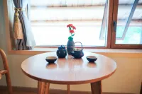 Liuba Pusu Shiguang B&B