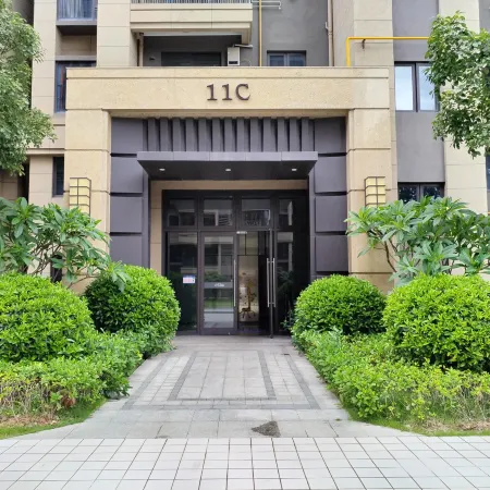 Mountain Lake View Homestay (Poly Jiangnan Hefuhotel)