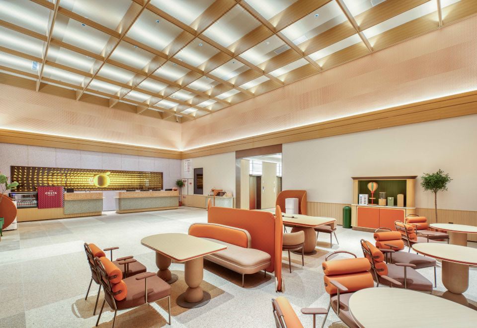 Orange 호텔의 모던한 로비 모습 이미지