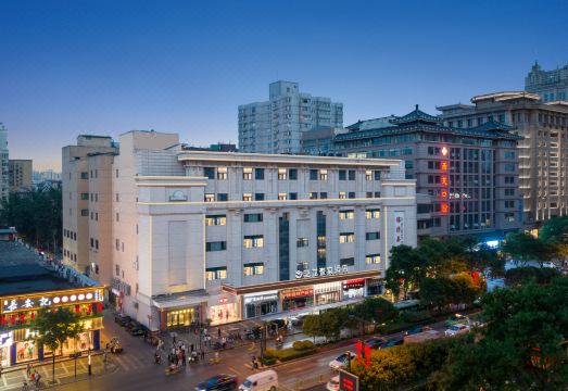 이렇승 에탕 호텔