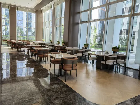 HUAHU INTERNATIONAL AIRPORT HOTEL Отели в г. Эчжоу