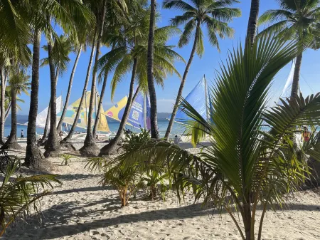 Sunvilla beachfront hotel