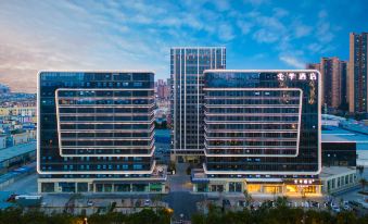 JI Hotel (Kunming Changhongxi Road Subway Station)