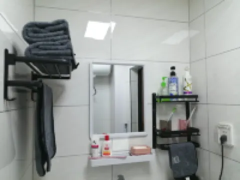 張家口宣化區靚靚民宿 鄰近清遠樓（鐘樓大街）的酒店