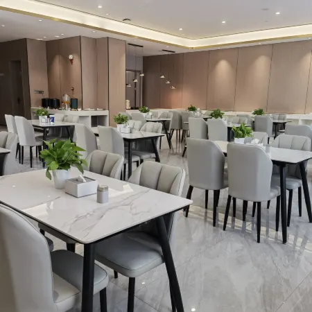 MayAnn Man'an Scenic Hotel (Wuhan Gutian Fourth Road)