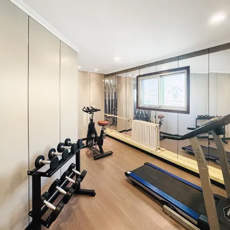 TOWO Superior Hotel Friendship Square Tiain Station Branch)