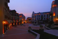 Eteem Resort Hotel Các khách sạn gần Jinfoshan Rare Botanical Garden