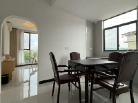 evening twilight Hotels in Shibing