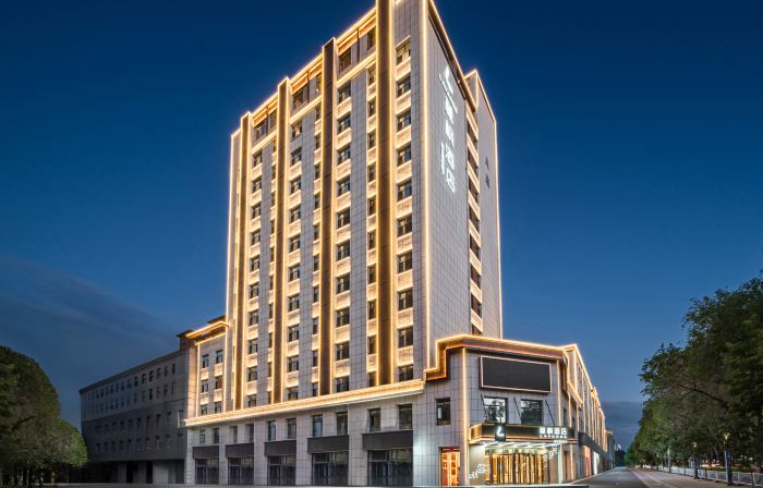 Lavande Hotel (Kuitun Youhao Shopping Center Meimei Plaza Branch)
