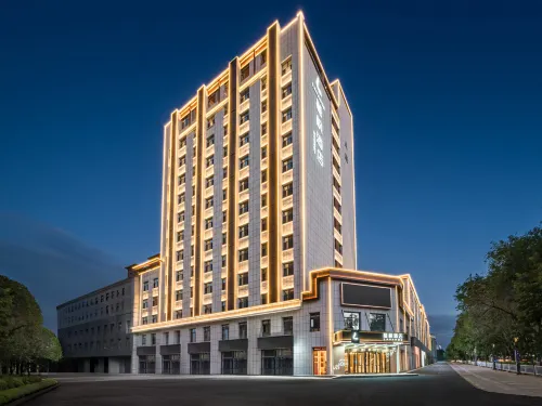 Lavande Hotel (Kuitun Youhao Shopping Center Meimei Plaza Branch) Hotels in Kuytun