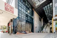 Elaine Hotel