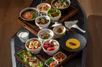 Jinghe·Spring Mountain in View Coffee Resort Homestay (Lijiang Ancient Town Mu Mansion Branch)