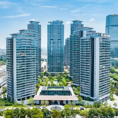 Slowcom Apartment Các khách sạn gần Công viên Bạch Vân