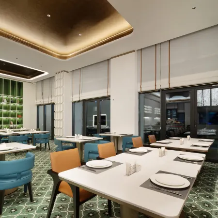 Days Hotel by Wyndham Leshan Downtown