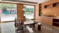 Urban Garden Hotel (Jianshe South Road Hongqi Life Plaza)