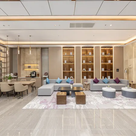 Lavande Hotel (Yichang CBD Huaxiang Hotel)