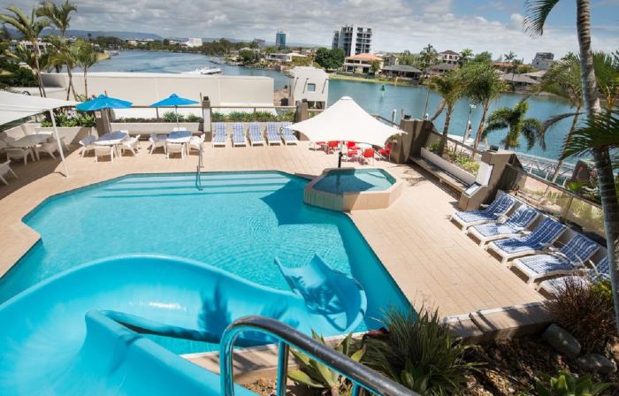 Tiki Hotel Apartments Surfers Paradise