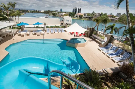 Tiki Hotel Apartments Surfers Paradise