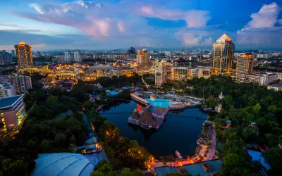 Sunway Pyramid Hotel Các khách sạn gần First City University College