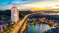 Ramada Hotel & Suites by Wyndham Halong Bay View Các khách sạn gần Chợ Cao Thắng