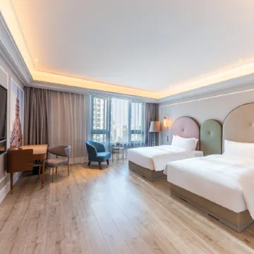 Mercure Hotel Отели рядом с достопримечательностью «Южный Китайский национальный университет-Северный 2-й ворота»