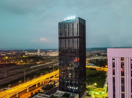 Giri Hotel Отели рядом с достопримечательностью «Yongjiang Inlet Art Museum»