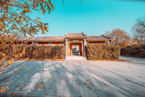 Bazhou Lanyue Manor Hot Spring Hotel - 3-Sterne