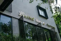 Khách sạn BLESSED