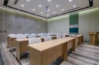 Homeinn Selected Hotel (Yibin Luneng Xinyuewan)