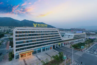 Vienna International Hotel Seven star rock star lake scenic spot