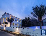 Time Deer Art Homestay - غرفة مطلة على الجبل