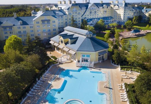 디즈니 뉴포트 베이 클럽