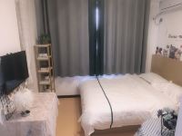 武汉港寓城市时尚公寓 - 温馨一室大床房