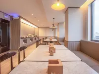 漢庭飯店（荊州高鐵站方特店） - 2 星級