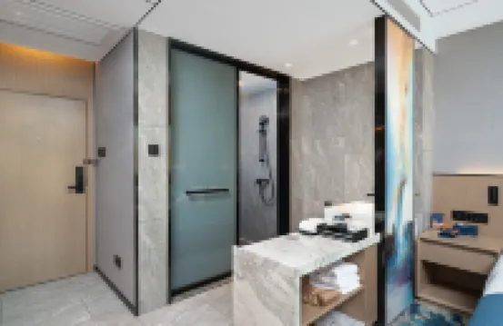 โรงแรมอีชาร์ม พลัส (สถานีรถไฟหนานหนิง จัตุรัสเฉาหยาง) โรงแรมใน