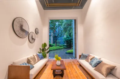 Beihai Yintan yijia apartment