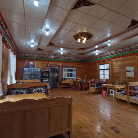 Ciyun·Homestead·B&B (Bomi Gang Yunshan Forest Branch)