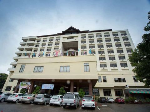 Phrae Nakara Hotel