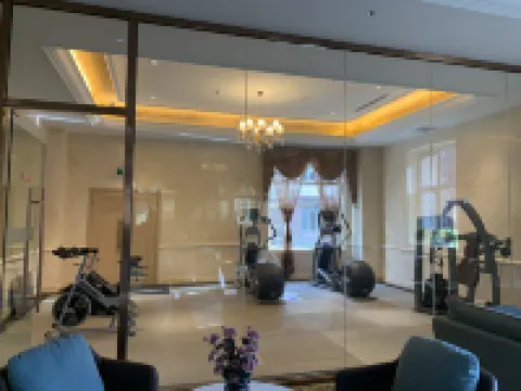 維也納飯店（西寧湟中蓮湖公園店）