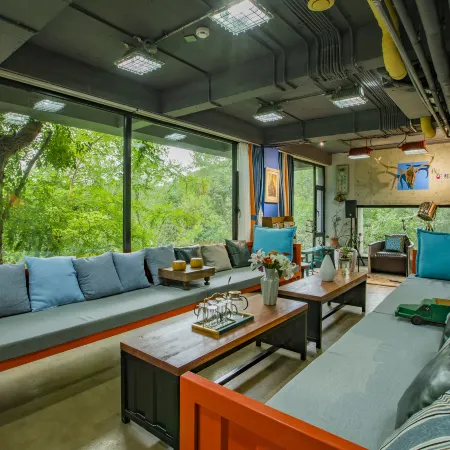 Nalan Designer Homestay (Rizhao Phoenix Cuo Branch)