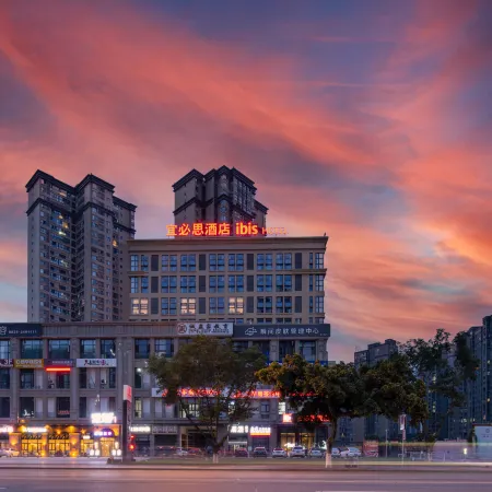Ibis Hotel Deyang Wuzhou Plaza